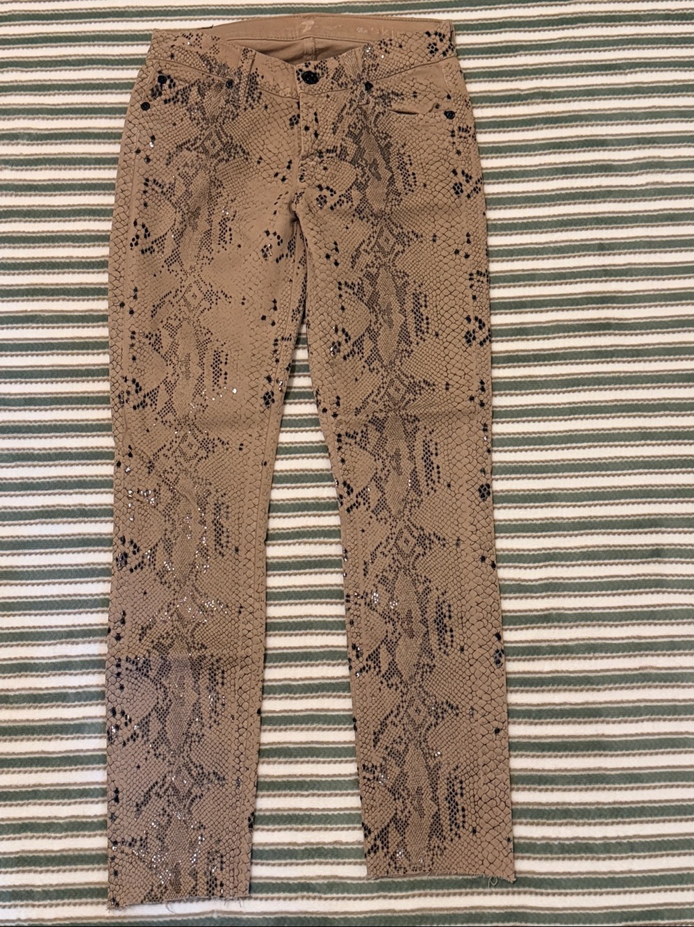 7 For All Mankind Women’s ‘the skinny’ Snake Print Pants size 24